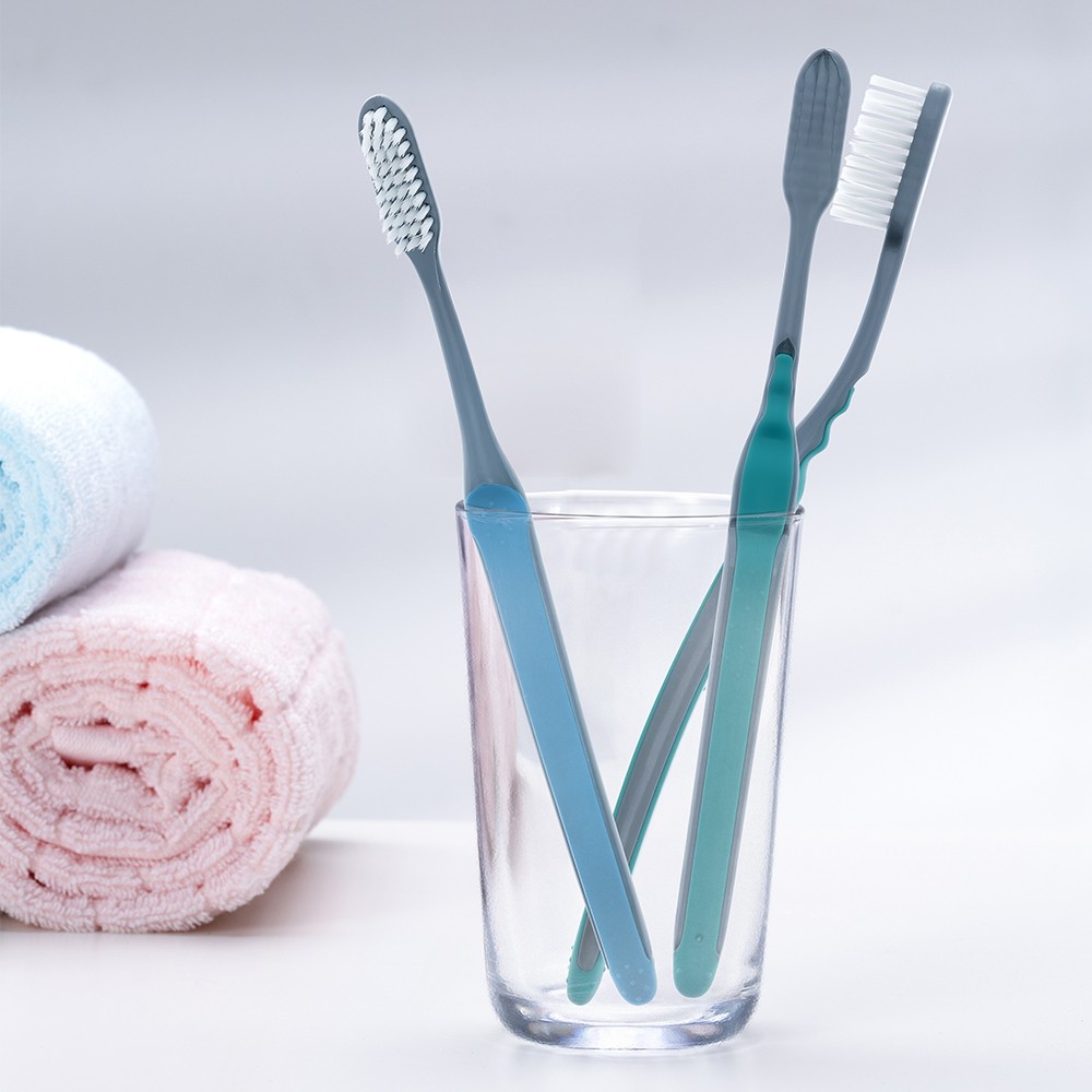 New Model High Quality Sensitive Teeth Oral Gum Custom Logo Manual Adult Toothbrush