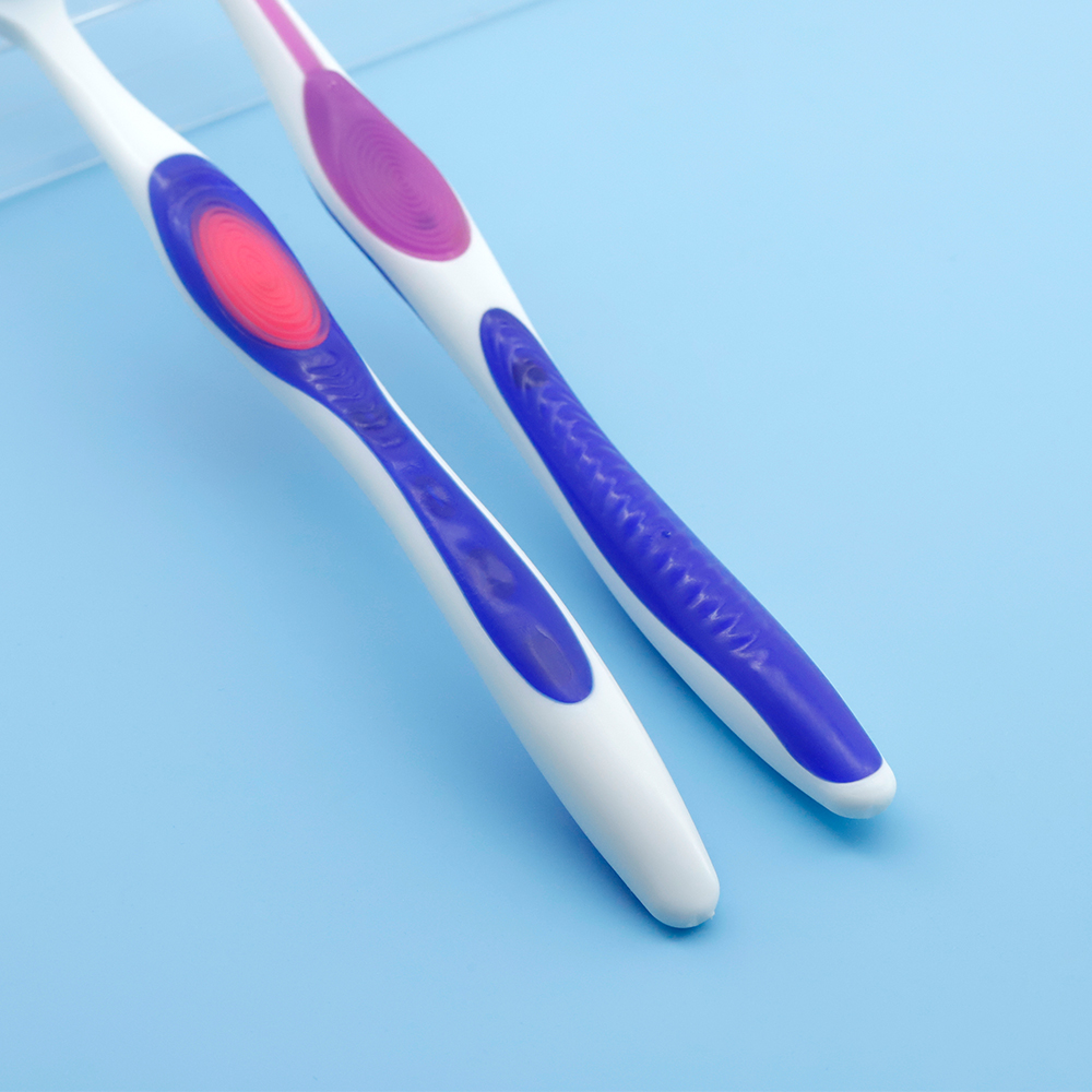OEM Premium Nylon Bristles Anti-slip Rubber Handle Adult Toothbrush