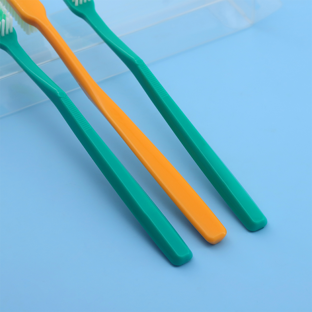 Tooth Brush Manufacturer Disposable Adult Nylon Bristle Toothbrush with Soft Plastic Handle